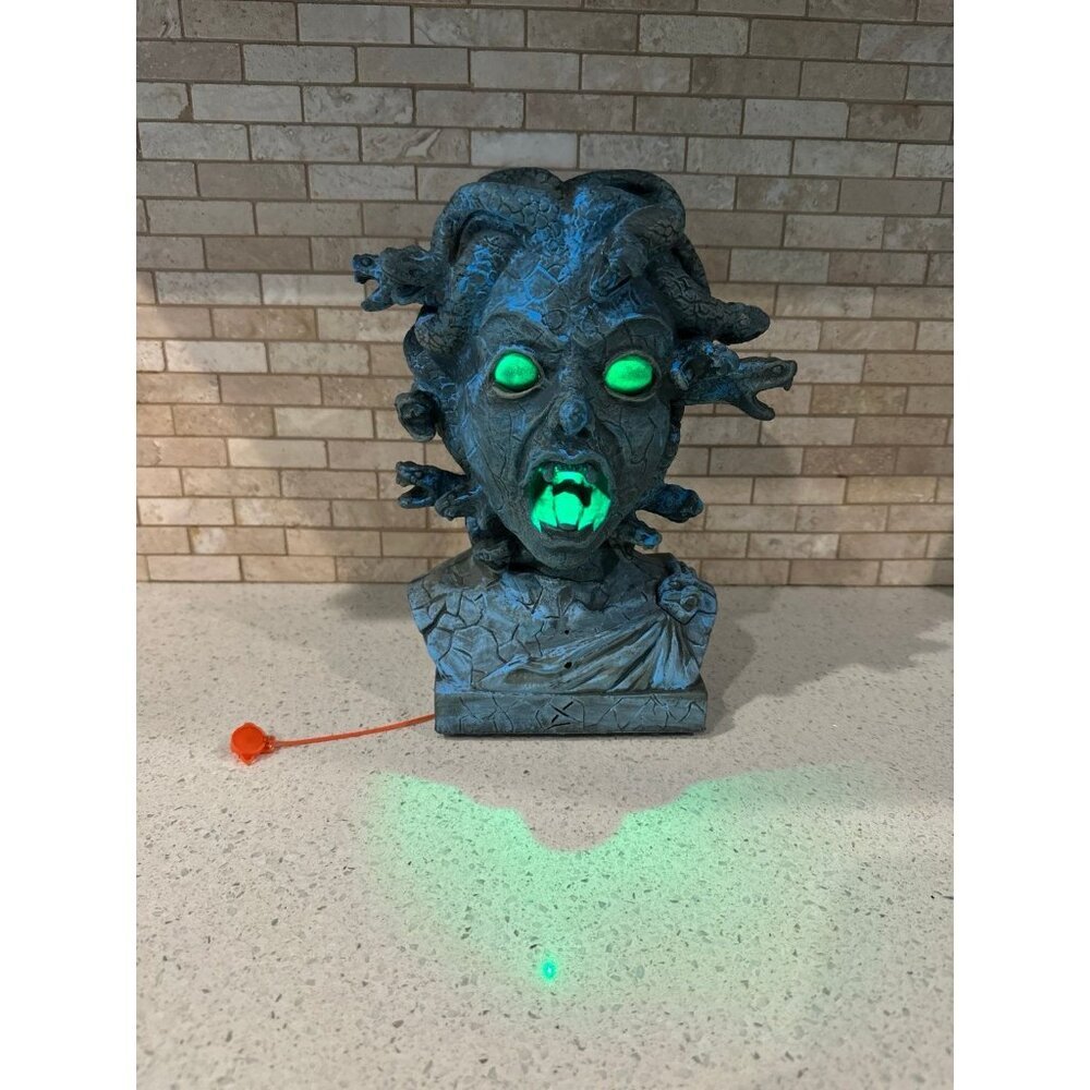 12 inch Electronic Animated Medusa Bust,Indoor/Outdoor Halloween Decoration